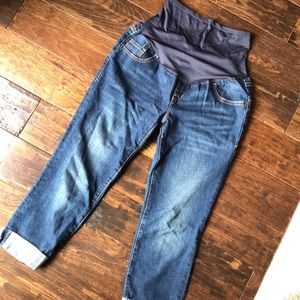 Old navy cropped maternity size 6